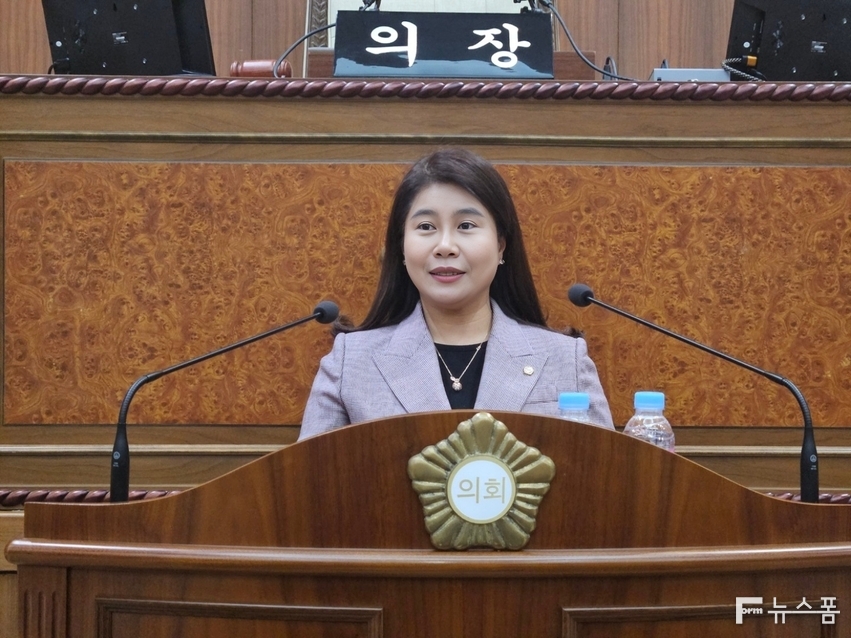 김현채 의정부시의원이 2월 6일 의정부시의회 본회의장에서 열린 제327회 임시회 제2차 본회의 5분 자유발언을 하고 있다.