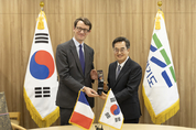 김동연, 필립 베르투 주한 프랑스대사 만나 첨단산업 협력 논의