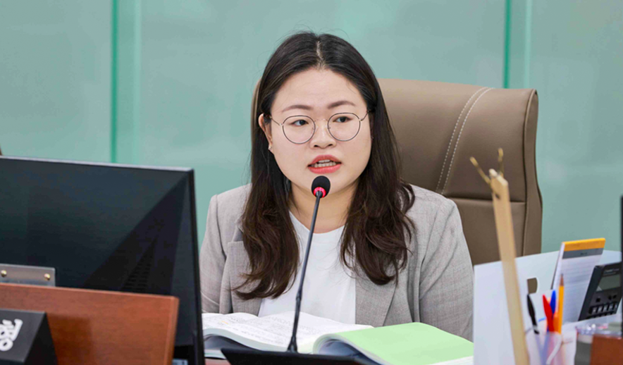 광주 3개교 친환경운동장 조성... 순회간담회로 결실 맺은 이자형 경기도의원