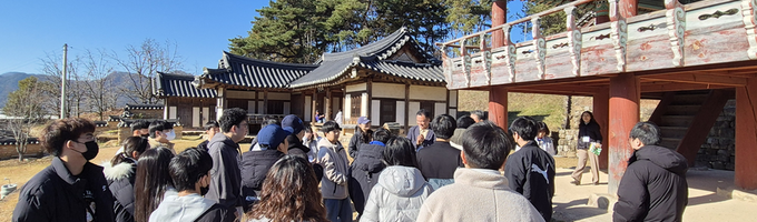 "승마체험으로 장애대학생들 건강한 여가 체험기회 제공"