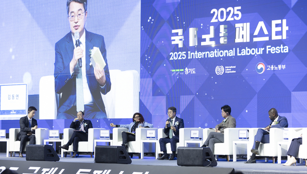 김동연 “노동 존중 사회와 일의 미래를 정부와 함께 열어가겠다”