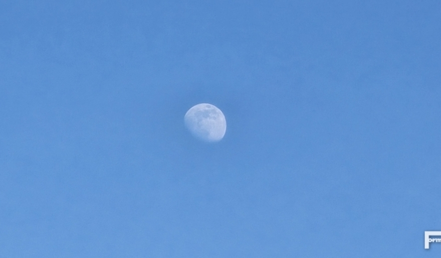 [포토에세이] 낮 달