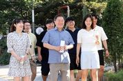광명시 '반바지로 바꾸는 지구' 시즌2 개시... 시장도 공식행사 외 반바지 입고 업무