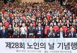 이재준 수원시장 “어르신들이 안정되고 활기찬 노후생활 할 수 있도록 최선”