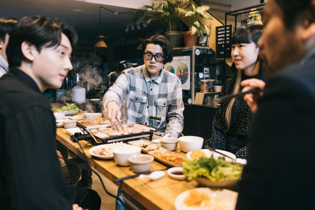 아태 지역 광고, 아시아 커뮤니티에 대한 시각적 표현 방식이 여전히 고정관념 못 벗어나