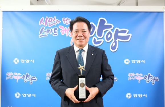 안양시는 우선멈‘춤’ 안양시민축제가 지역축제·문화축제 부문 ‘2023 소비자가 뽑은 올해의 브랜드 대상’에 선정됐다고 26일 밝혔다.