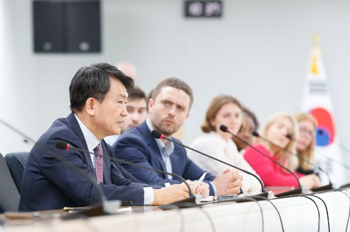 프랑스 소수정예 고등교육기관인 그랑제꼴 중 하나인 ESSEC 학생 경기도 방문