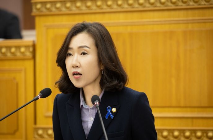 최수연 의원이 제366회 임시회 제2차 본회의에서 ‘양주시 신설학교 설립공사 지연 으로 인한 학생불편 해소방안 및 학습권 보장 촉구 건의안’을 대표 발의했다.