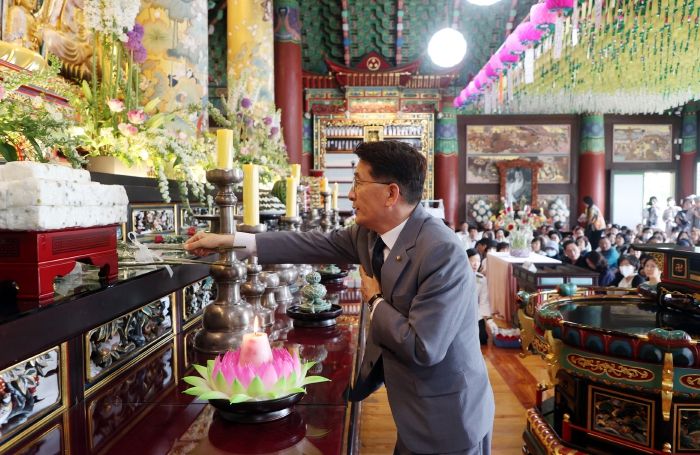 수원특례시의회 김기정 의장, 봉축법요식 참석