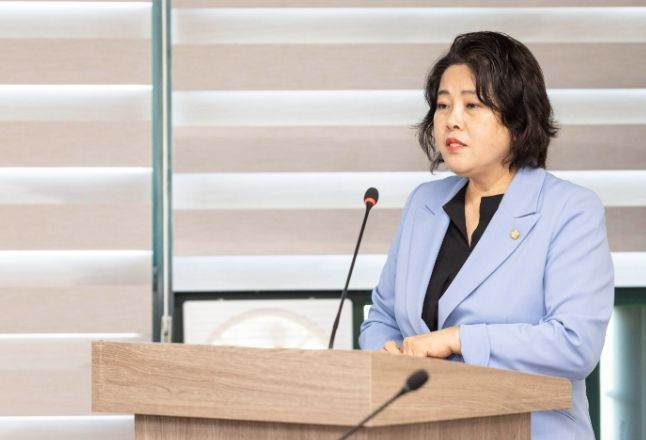 지난 3일 조례안에 대해 제안설명을 하고 있는 김진숙 의원의 모습