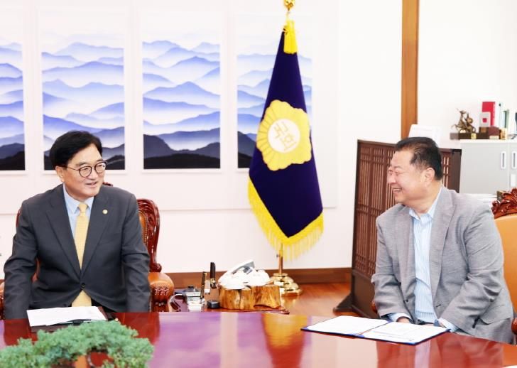 김경일 파주시장, 우원식 국회의장 만나 알이100(RE100) 무역장벽 극복 위한 정책 건의