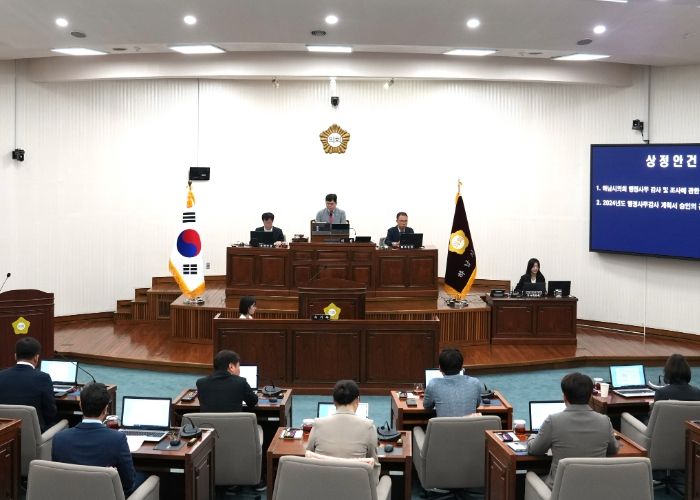 하남시의회는 12일 제334회 임시회 제2차 본회의를 열어 11일간의 회기를 마무리했다. (사진_하남시의회 제공)