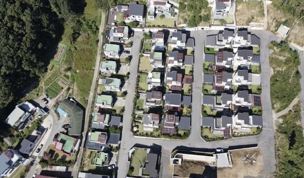 2024년 융복합지원사업을 통해 신재생 에너지 설비(태양광)를 설치한 처인구 동부동의 한 마을 모습