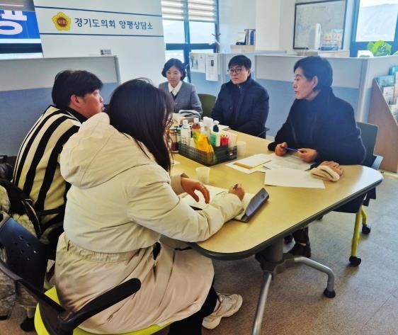 경기도의회 박명숙 의원, 대형화물차 불법밤샘주차 문제 해결 위해 경기도 철도항만물류국과 머리 맞대
