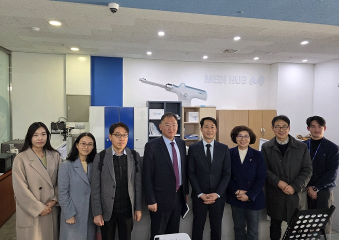 김미숙 경기도의원, 의료기기 개발 및 사회적 가치 실현 기업 응원