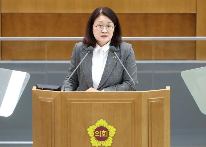 경기도의회 교육기획위원회 신미숙 의원(더불어민주당, 화성4)
