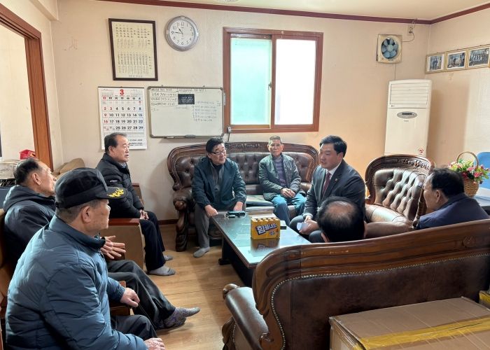 경기도의회 고준호 의원 경로당 찾아 스마트 환경 조성사업 ‘현장 점검·신청 지원’