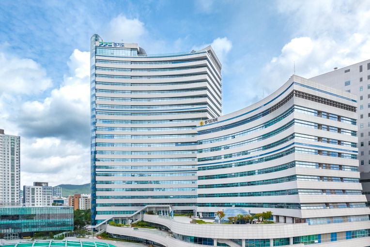 경기도, 울산·경북·경남 대형산불 피해지역에 5억 원 및 인력·장비 지원