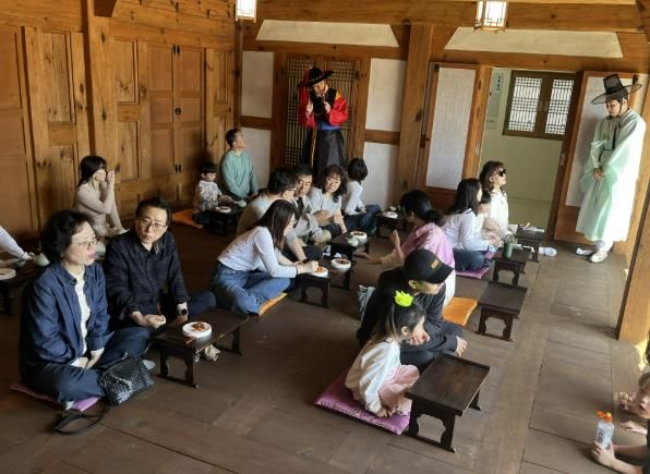 '양주목사의 찻집' 80팀 관람객 몰려…조선시대 차와 다과 체험