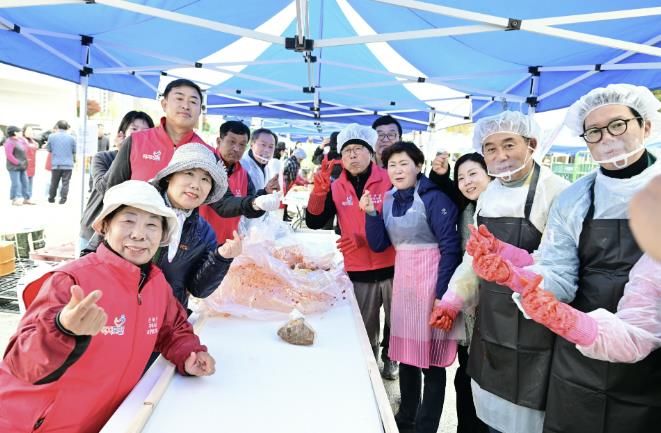 함께해서 더 큰 행복, 2025년 포천시 사랑나눔 연합김장 행사 개최